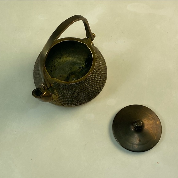 Japanese Style Mini Small Vintage Ornamental Solid Brass Teapot Made in Taiwan - Picture 5 of 11